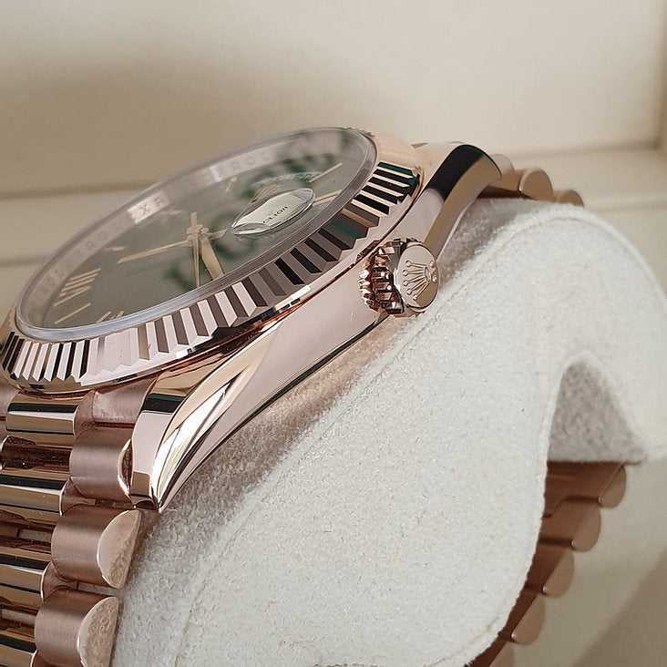 DayDate40RoseGold228235OliveDial3