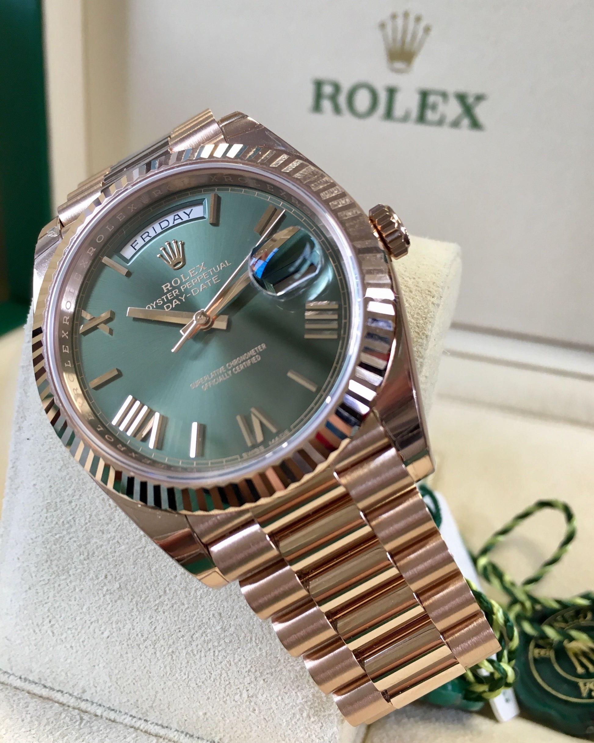 DayDate40RoseGold228235OliveDial8