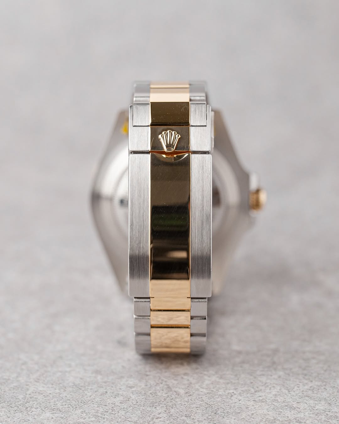 Rolex Sea-Deweller fond noir