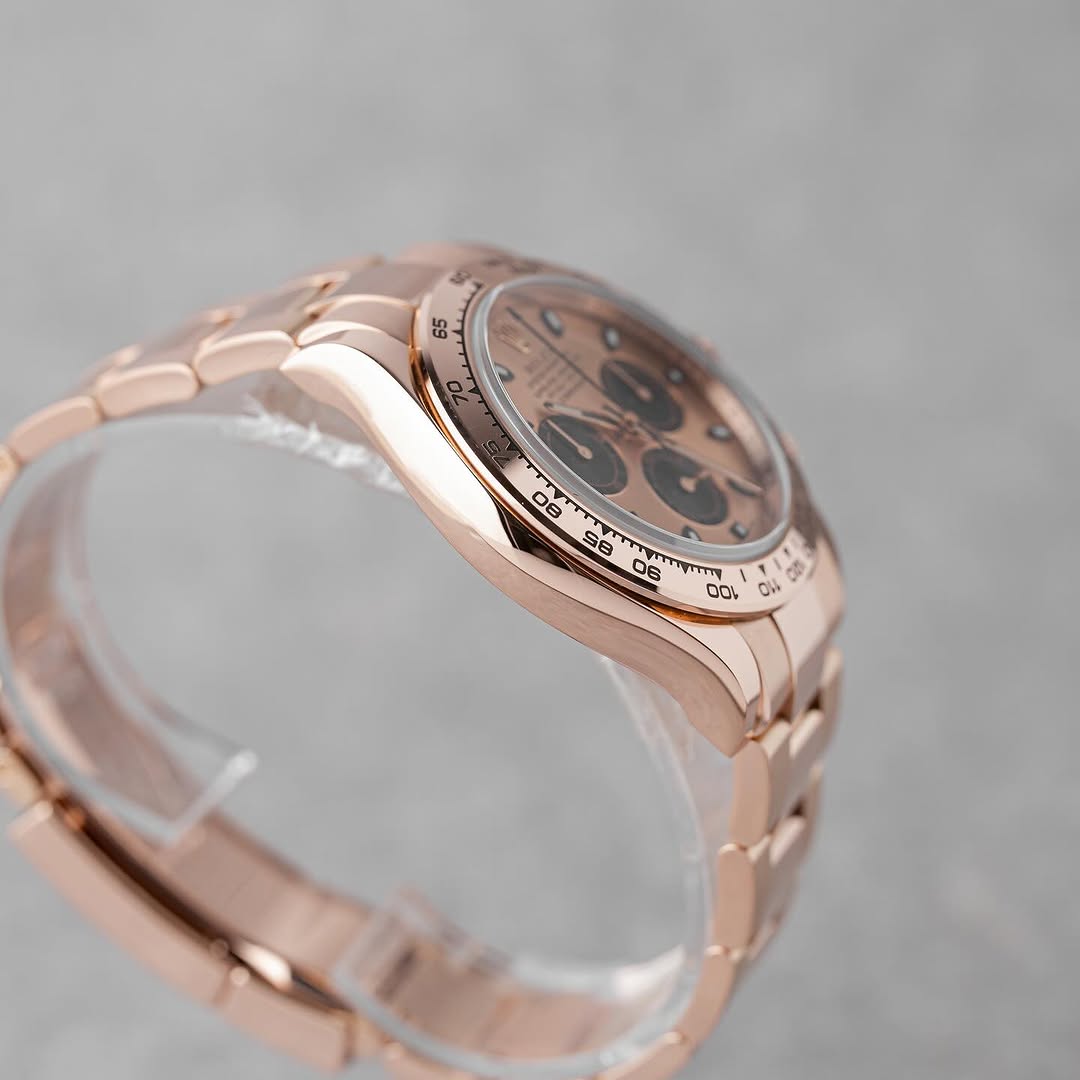 Rolex Daytona Rose Gold/Everose Sundust & Black Dial