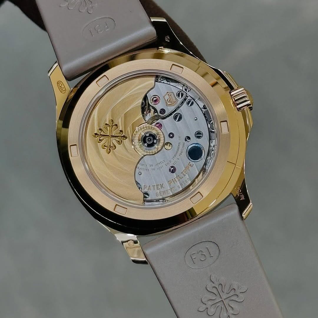 Patek Philippe Aquanaut Luce Haute Joaillerie // 5072R – The Essence of Radiant Femininity