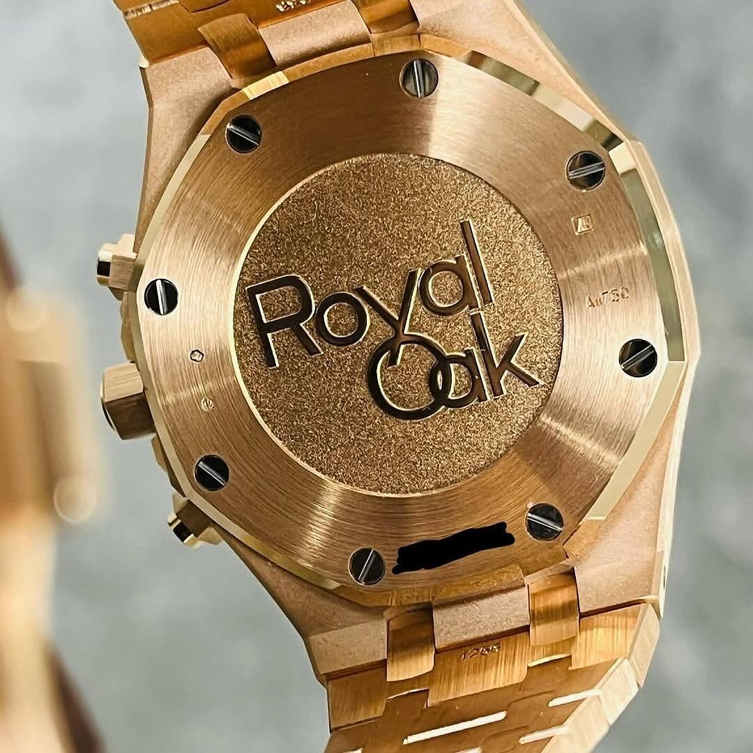 Audemars Piguet Royal Oak Chronograph // 26319OR.AY.1256OR – A Symphony in Rose Gold and Amethyst