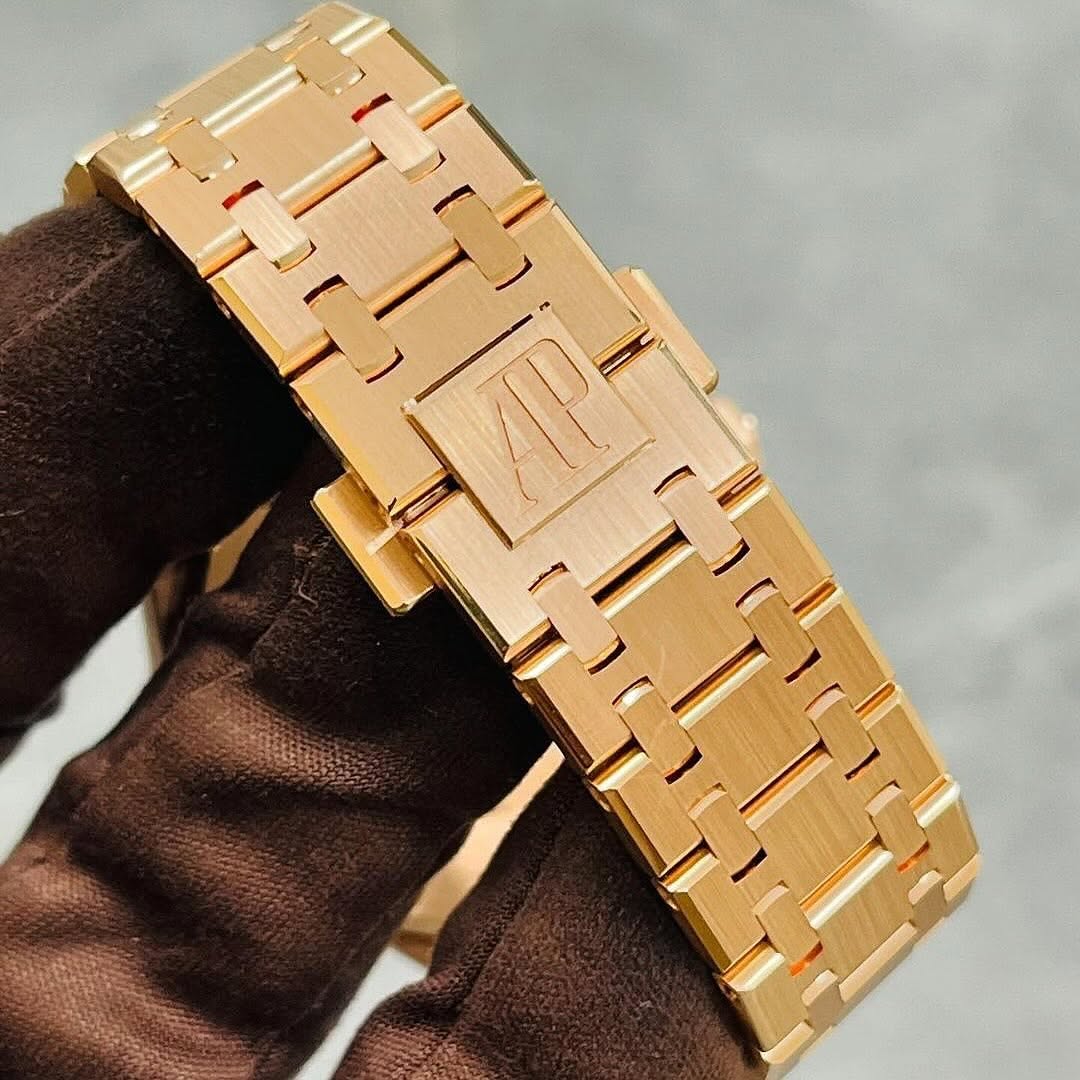 Audemars Piguet Royal Oak Chronograph // 26319OR.AY.1256OR – A Symphony in Rose Gold and Amethyst