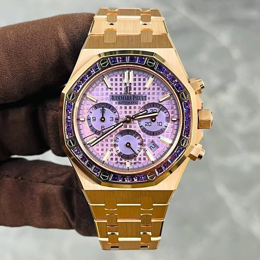 Audemars Piguet Royal Oak Chronograph // 26319OR.AY.1256OR – A Symphony in Rose Gold and Amethyst
