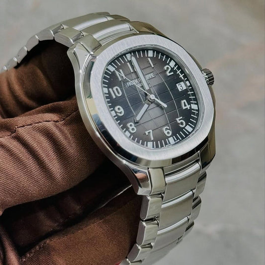 Patek Philippe Aquanaut // 5167A-1A – Sporty Refinement with Iconic Heritage