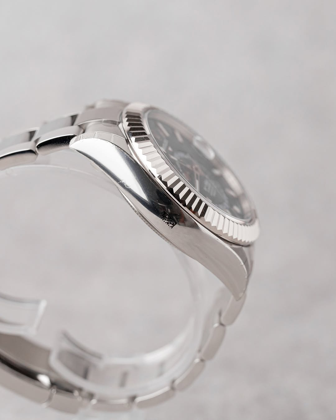 Rolex sky-deweler fond bleu