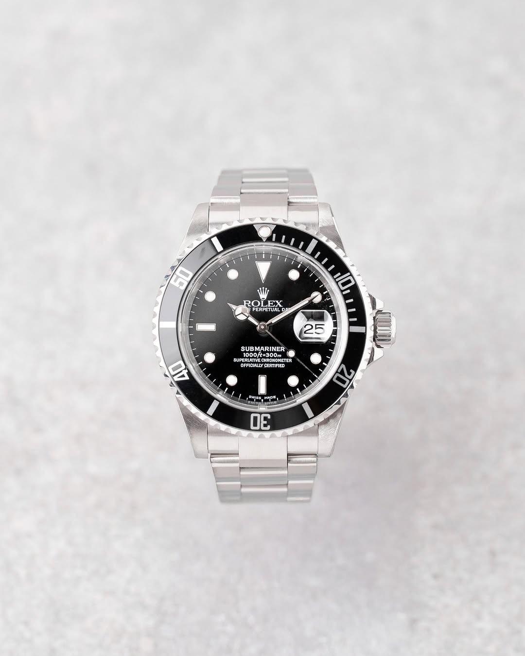 Rolex submariner date fond noir
