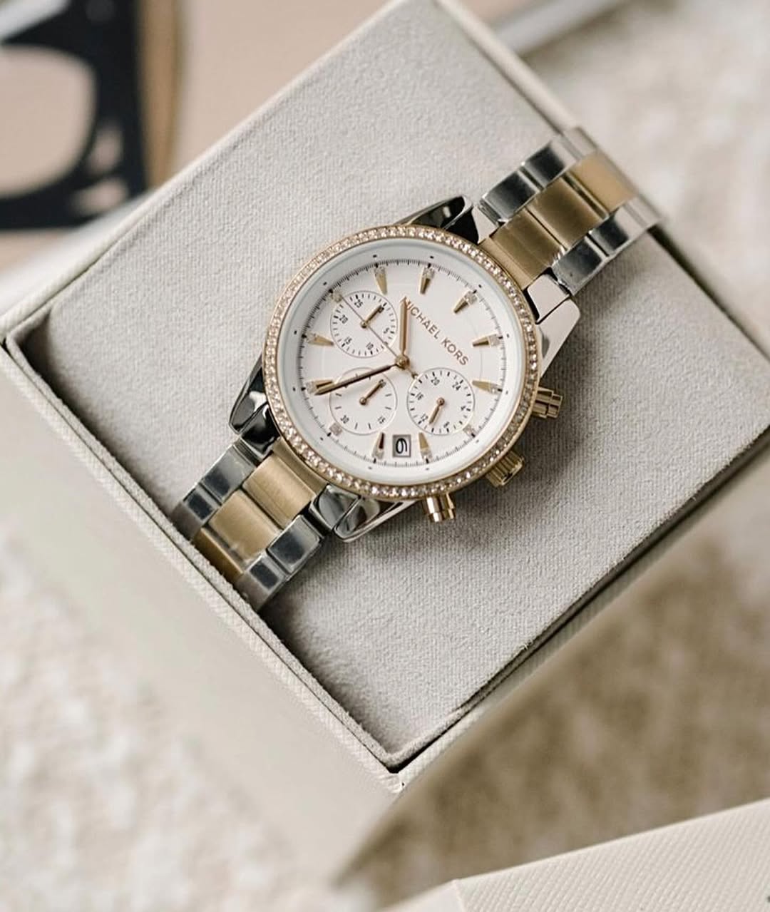 Mais uma novidade maravilhosa Relogio Michael Kors modelo MK6474 bicolor com um design super 2
