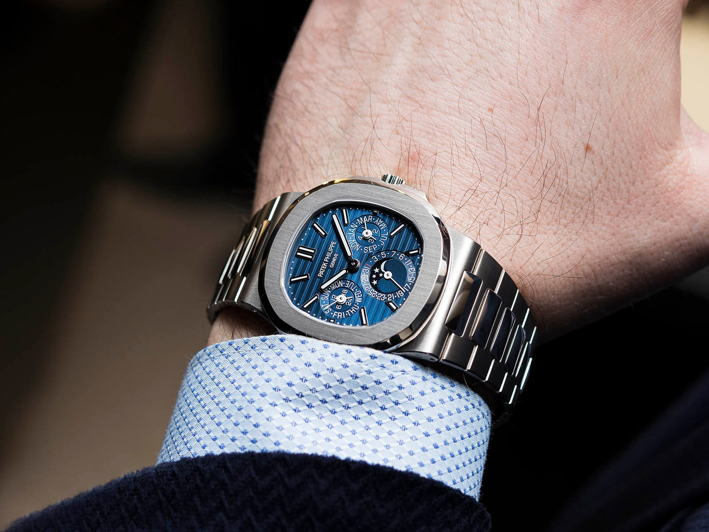 PatekPhilippe5740GNautilusQuantiemePerpetuelComplet 66075e29 c024 48eb 828a 7b2ff8586e44