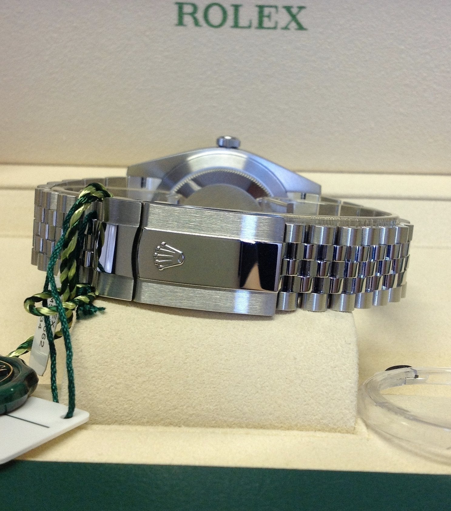 ROLEX126334 62eb6fc4 daa5 4f5c 82ad 59aa9e1ef44b