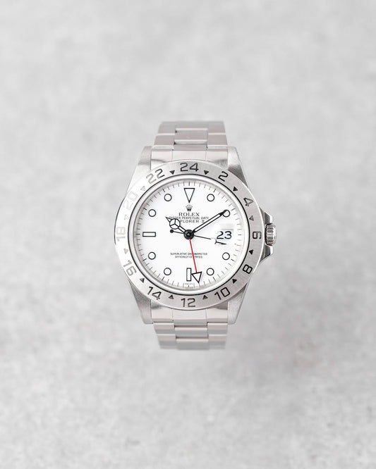 Rolex Explorer II fond blanc