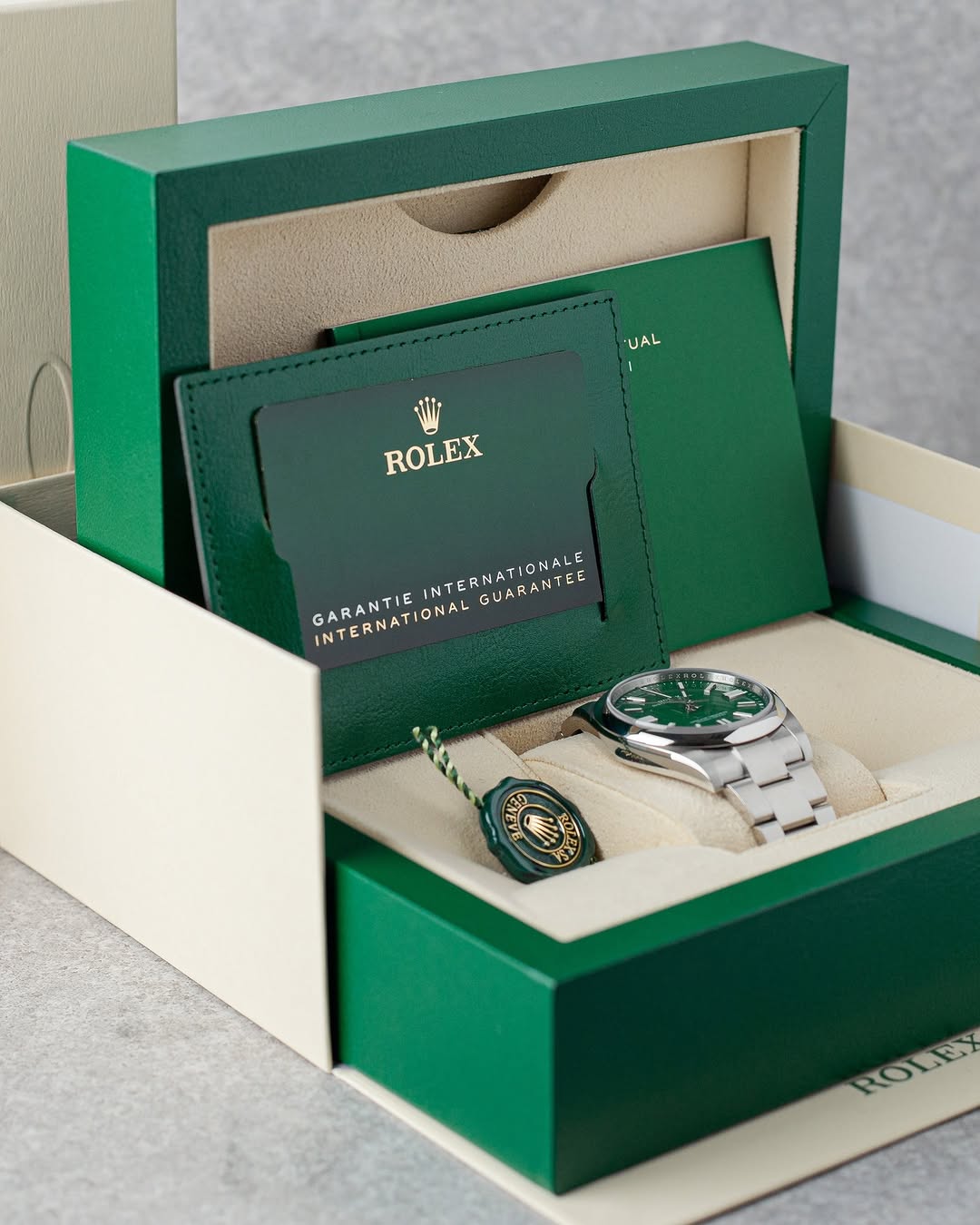 Rolex Oyster perpetual 41mm fond vert