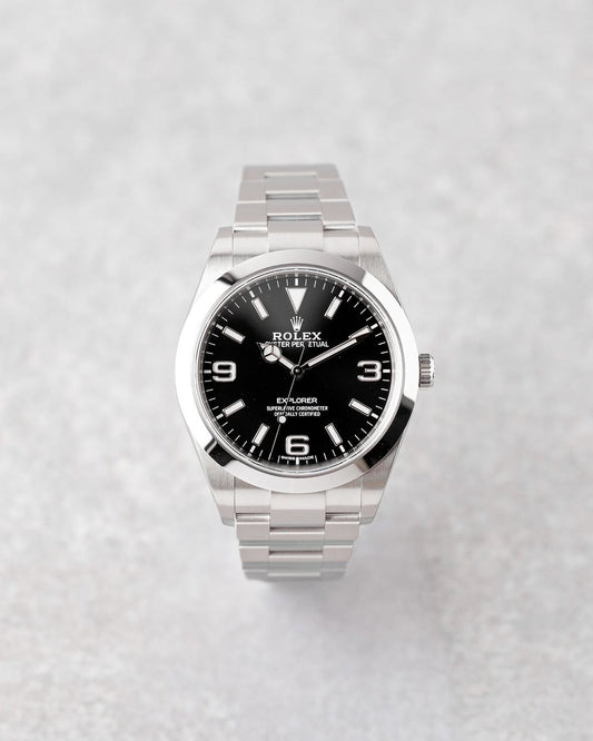 Rolex explorer 39mm fond noir