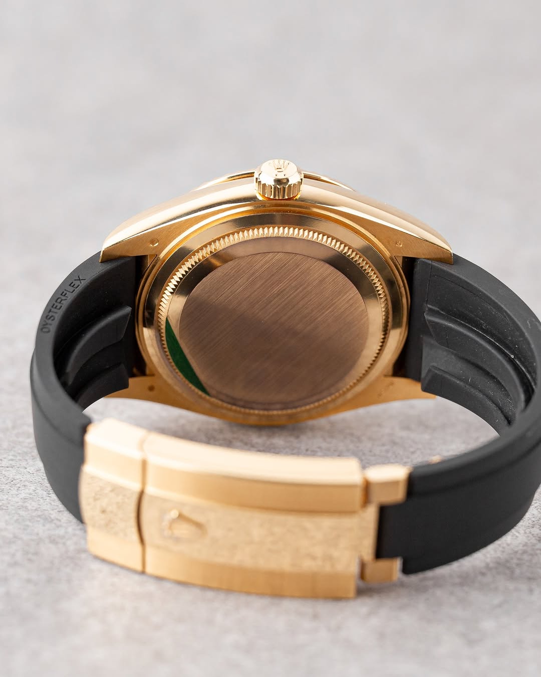 Rolex sky-deweler oysterflex fond noir