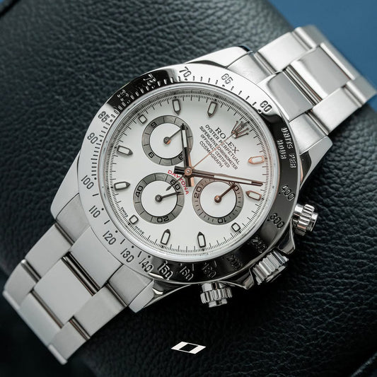 Rolex Daytona fond blanc