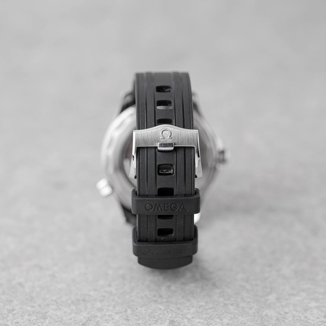 OMEGA SEAMASTER DIVER 300M BLACK DIAL