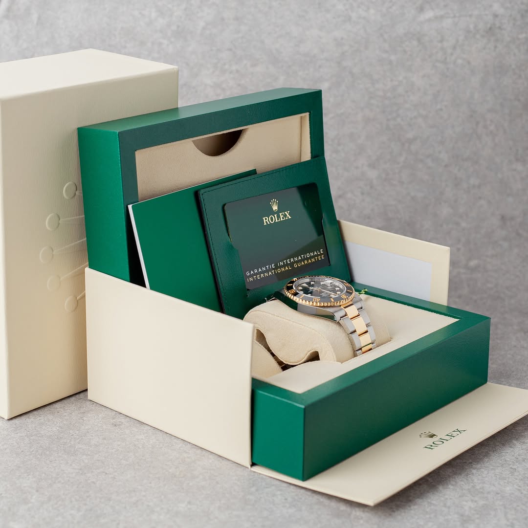Rolex Submariner Date Ref: 126613LN