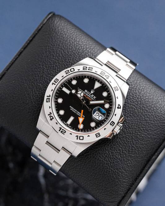 Rolex explorer II fond vert
