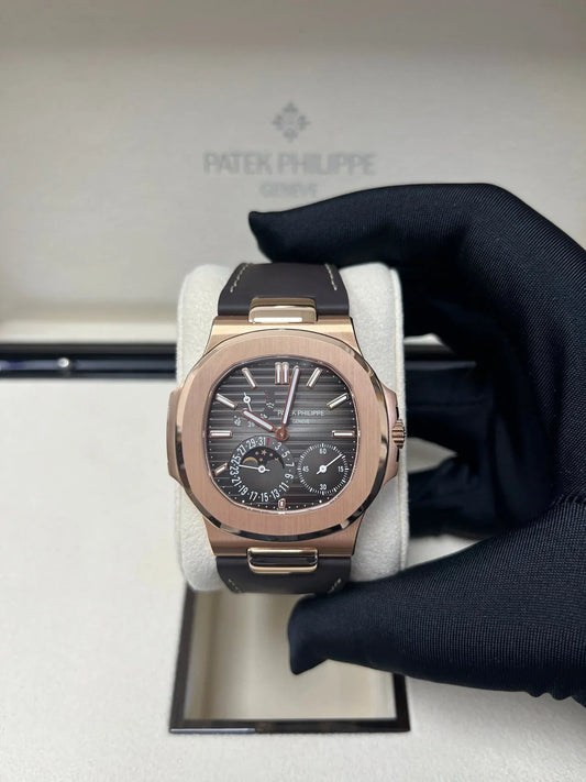 patek philippe nautilus black dial ref 5712r 001 766235 1280x 44c322c4 fbf5 49be b6cb dff0a5864add